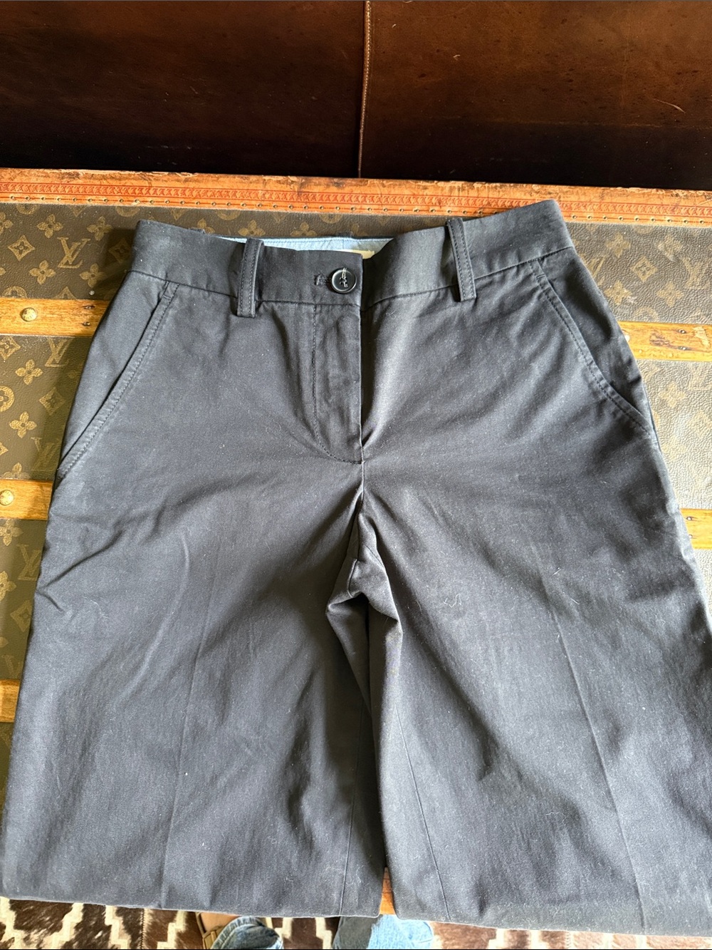 Aritzia Women's Black Wide-Leg Dress Pants - Picture 2 of 4